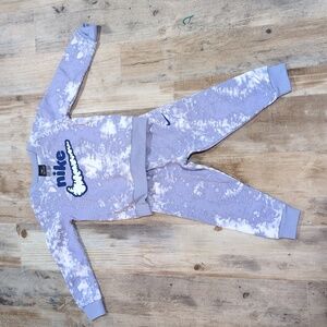 NWT 3T Nike Sweatsuit